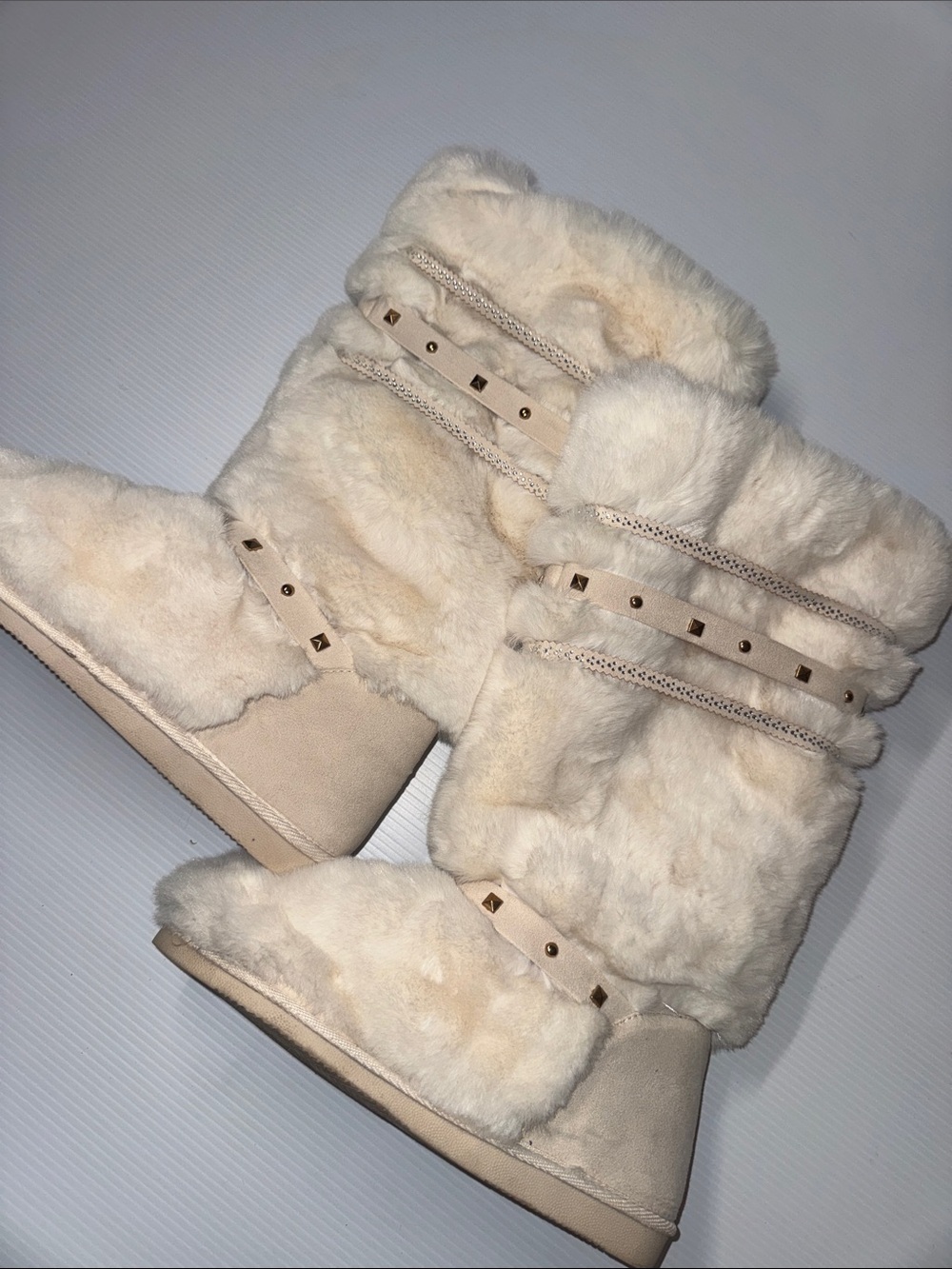 Shoe Dazzle Cream Plush Faux Fur Tall Winter Boots - Picture 5 of 5